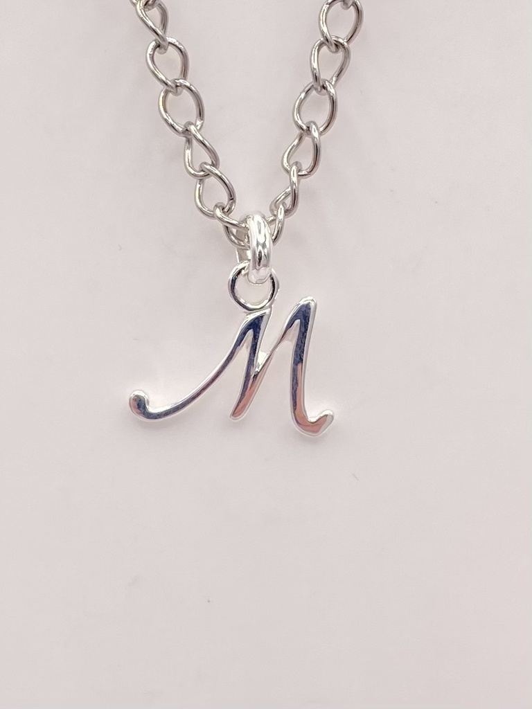 Pendentif M manuscrit argent